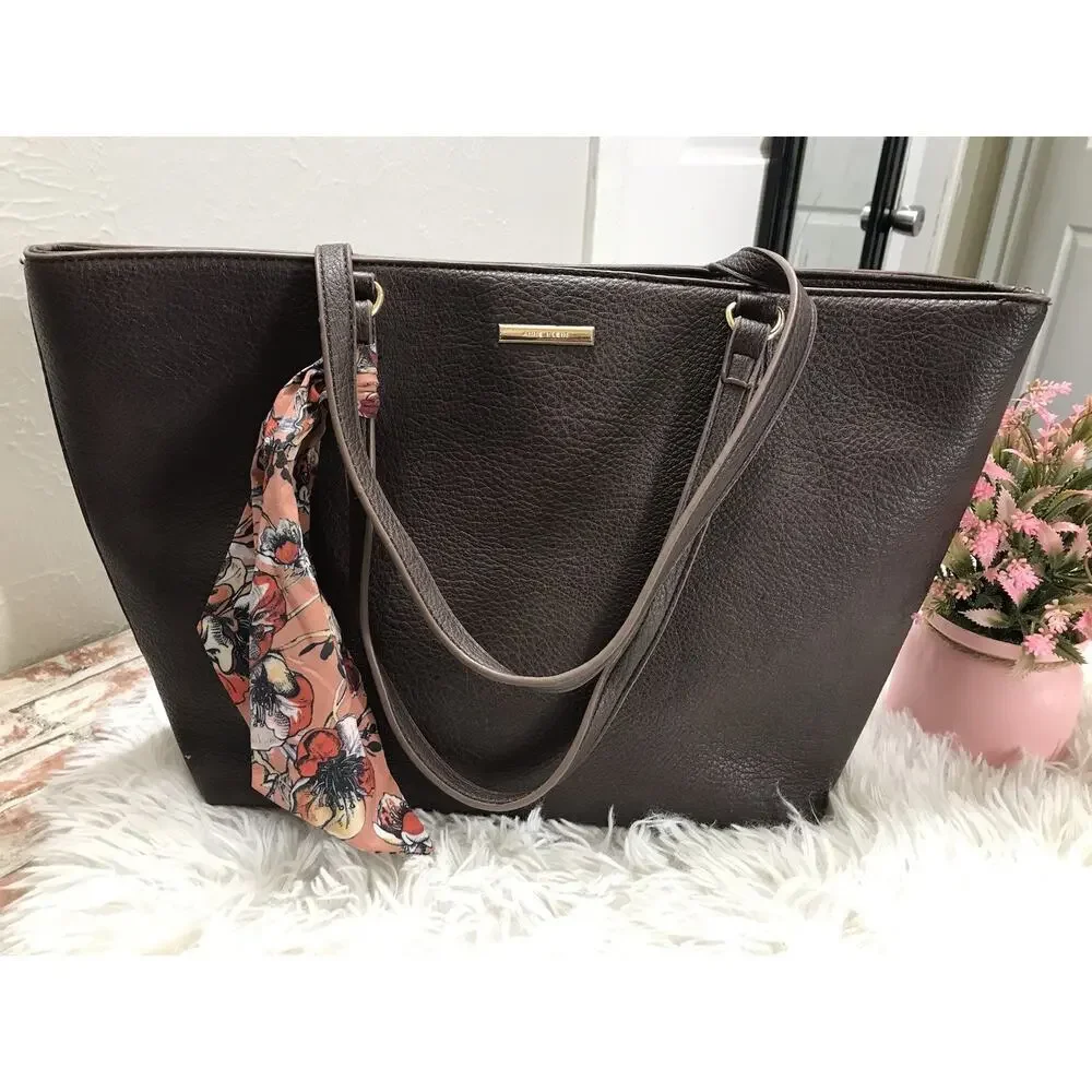 ANNE KLEIN WOMEN'S BROWN PEBBLE LEATHER TOTE GOLD SCARF HARWARE SIZE 18